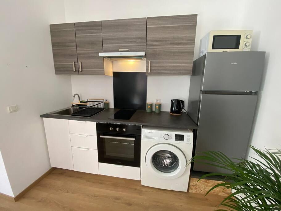 Ferienwohnung Le Petit Minimes Au Bord Du Canal Du Midi Toulouse Exterior foto
